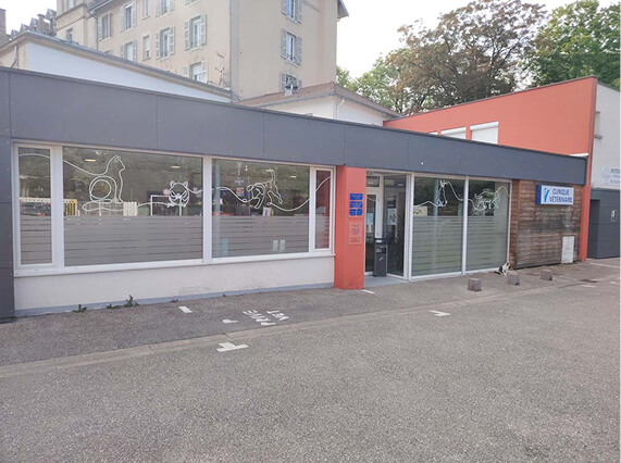 CP-Header-2 Extérieur de la clinique vétérinaire à Vittel